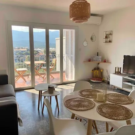 Apartment Joli T2 Centre-ville, Vue Montagne A 500m Du Port Porto-Vecchio (Corsica)