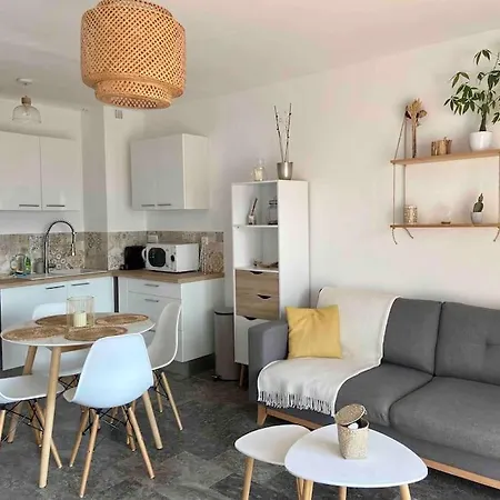 Joli T2 Centre-ville, Vue Montagne A 500m Du Port * Porto-Vecchio (Corsica)